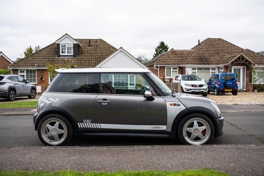 2004 Mini Mini Cooper S 1st Gen - Image 5 of 30