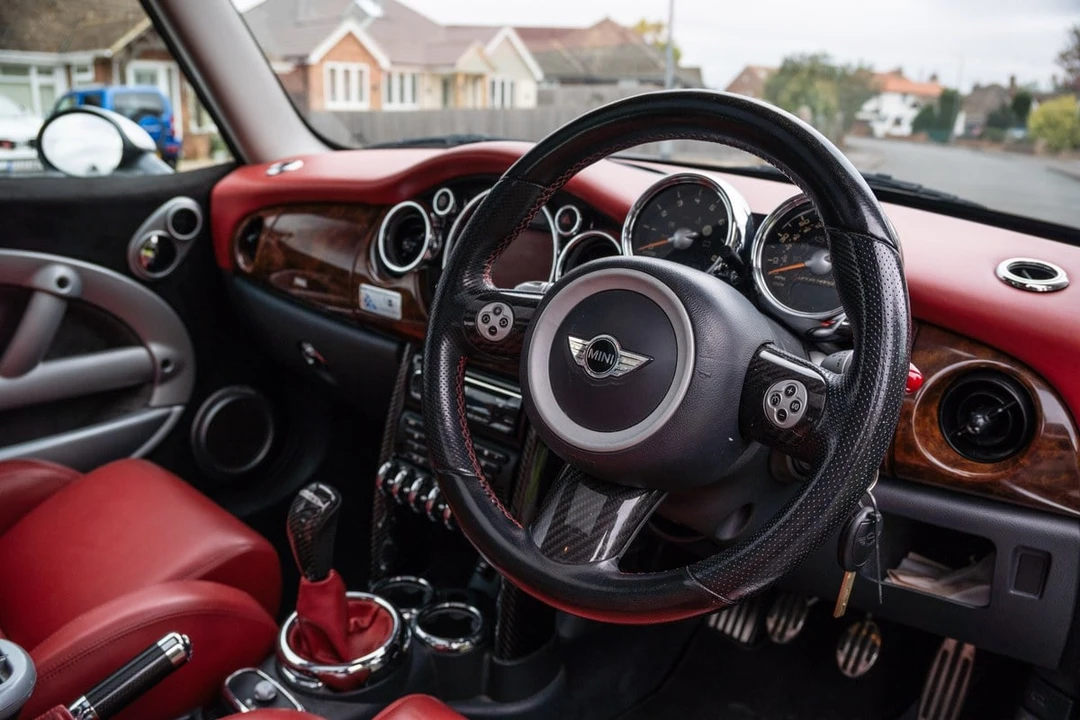 2004 Mini Mini Cooper S 1st Gen - Image 11 of 30