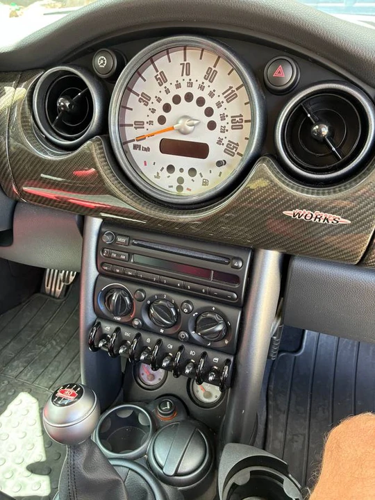 2004 Mini Mini Cooper S 1st Gen - Image 11 of 15