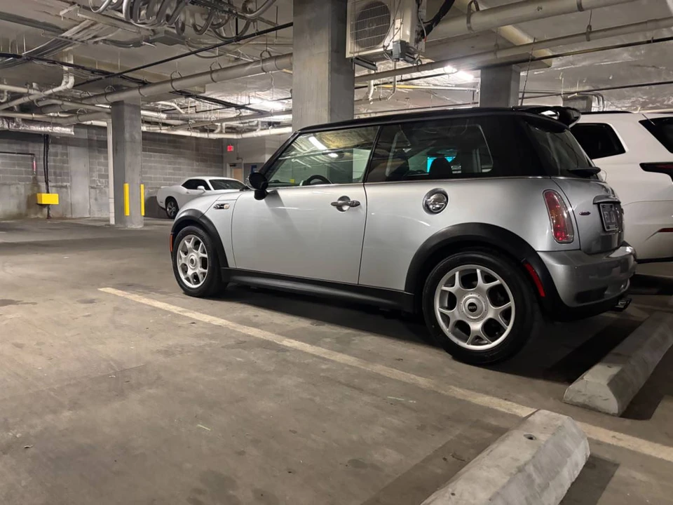 2004 Mini Mini John Cooper Works 1st Gen - Image 15 of 18