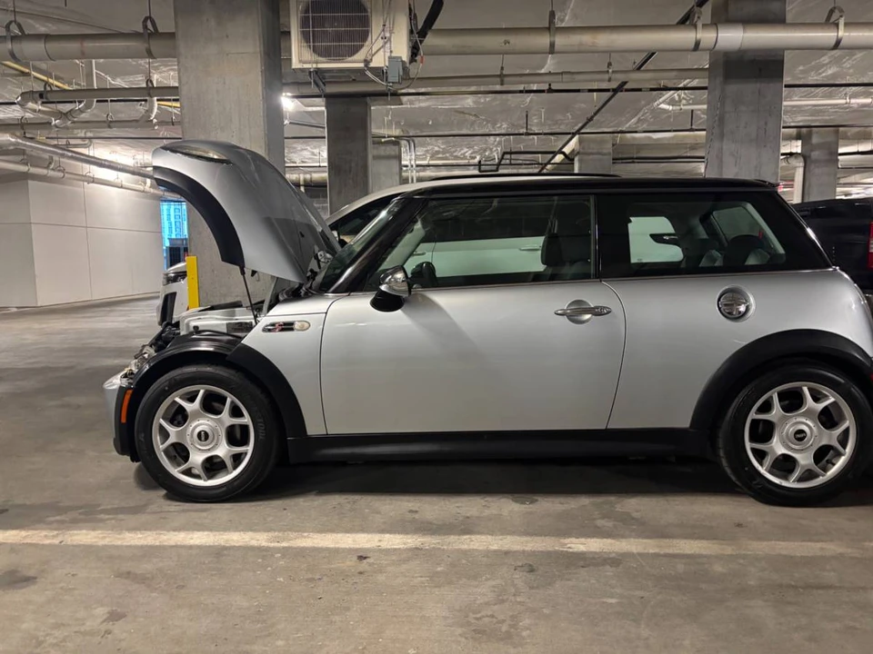 2004 Mini Mini John Cooper Works 1st Gen - Image 16 of 18