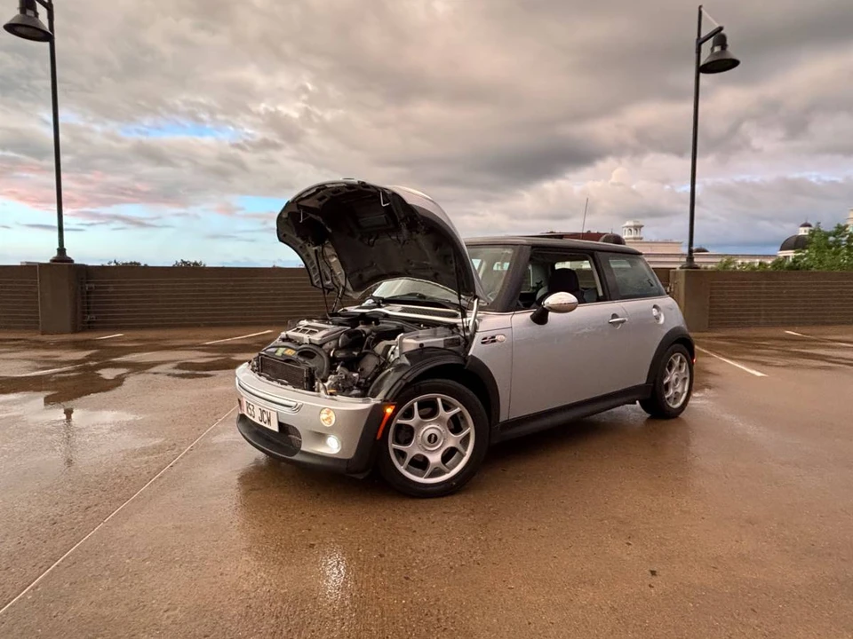 2004 Mini Mini John Cooper Works 1st Gen - Image 2 of 18