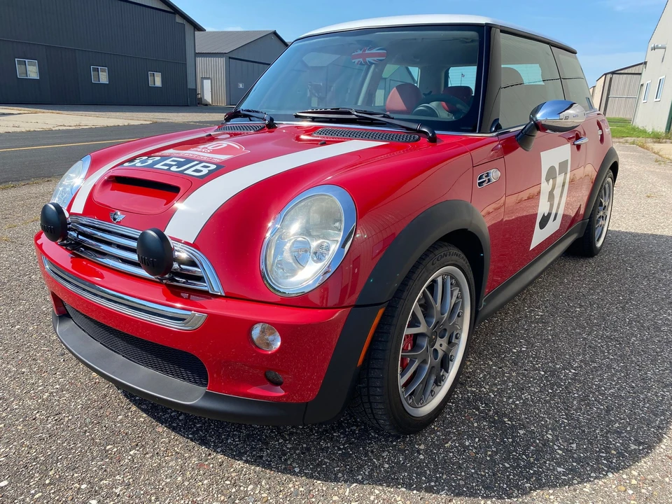 2004 Mini Mini Cooper S 1st Gen - Image 2 of 13