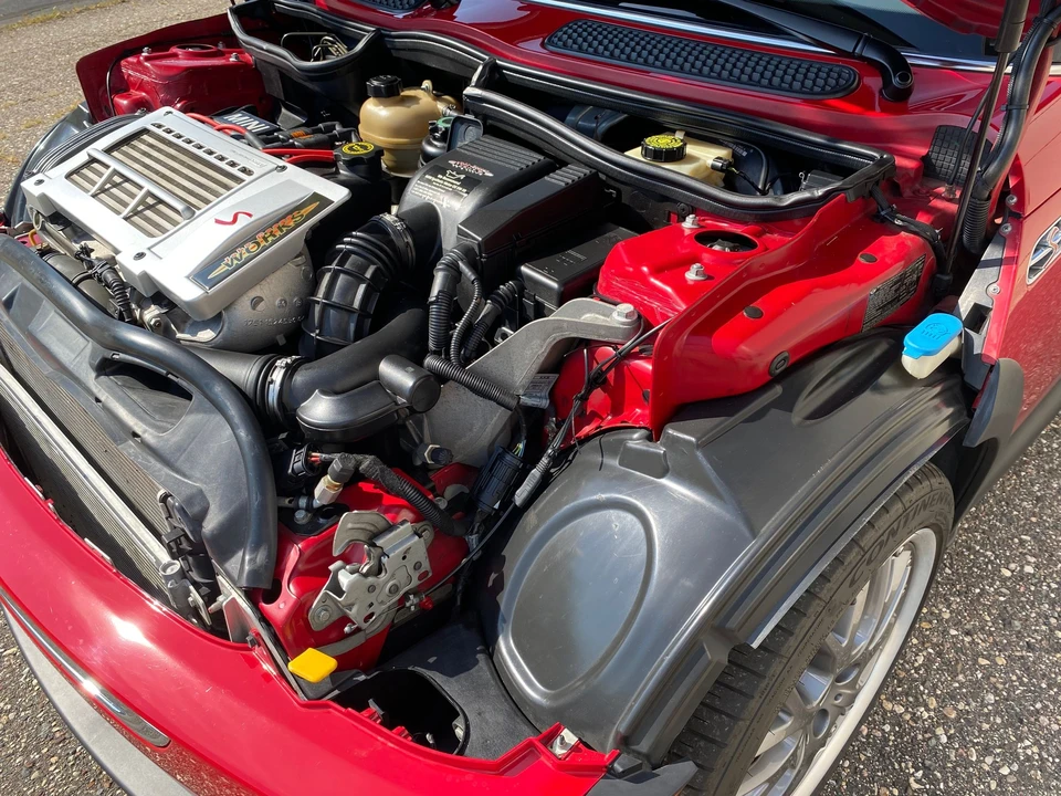 2004 Mini Mini Cooper S 1st Gen - Image 10 of 13