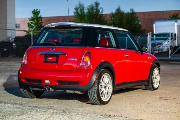 2004 Mini Mini Cooper S 1st Gen - Image 2 of 7