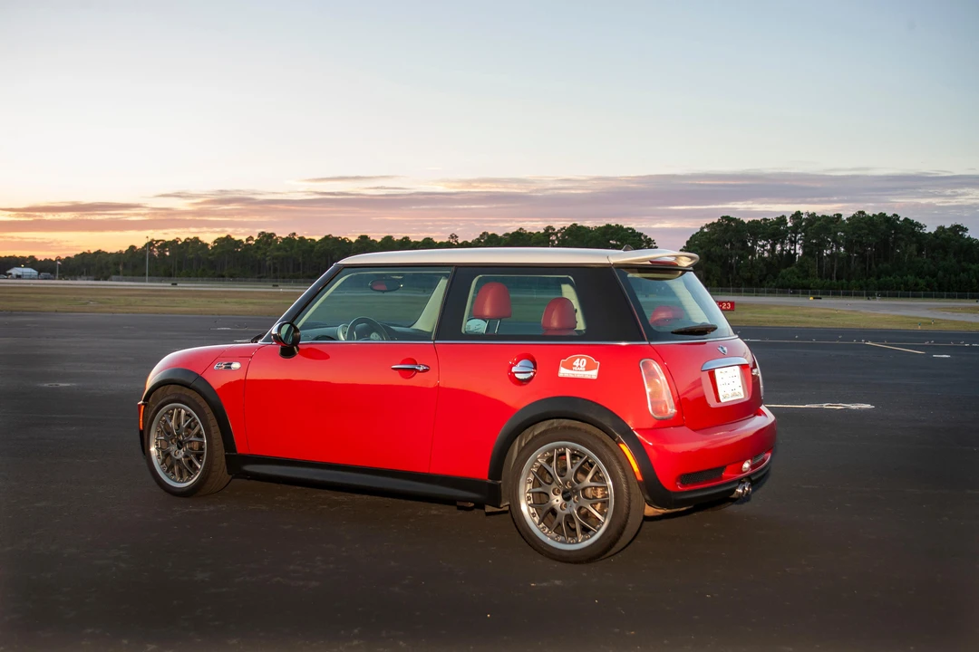 2004 Mini Mini Cooper S 1st Gen - Image 9 of 31