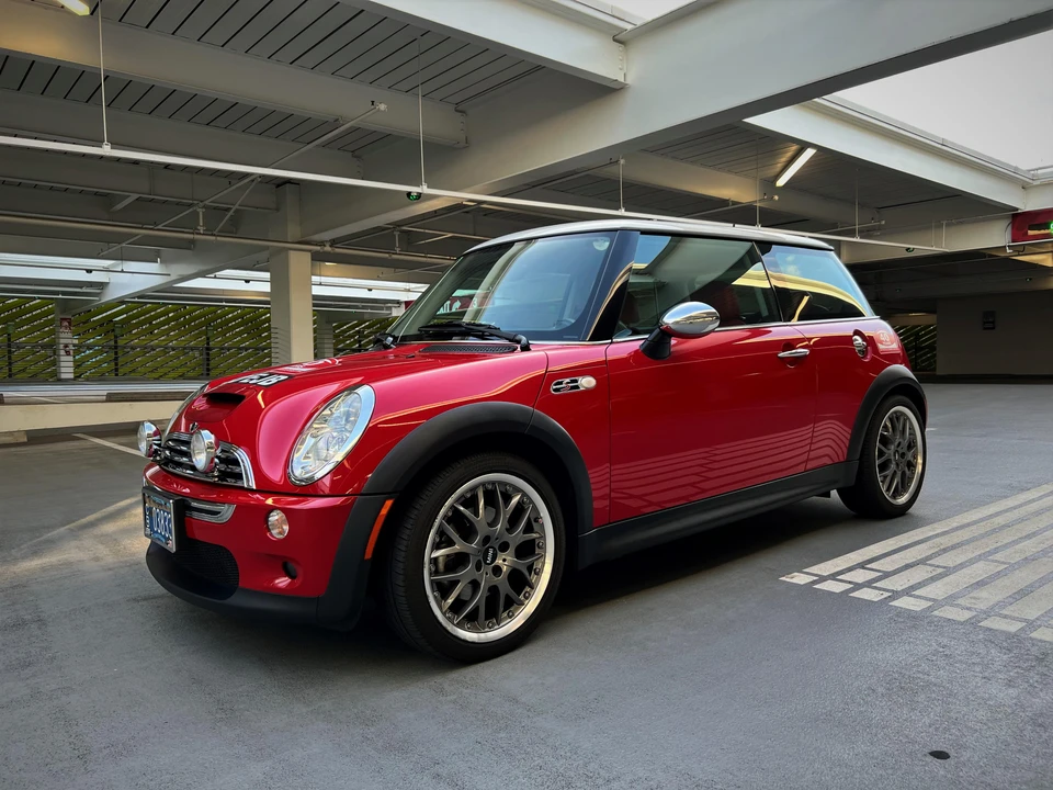 2004 Mini Mini Cooper S 1st Gen - Image 11 of 28