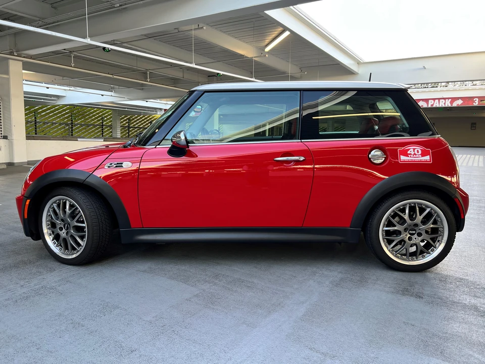2004 Mini Mini Cooper S 1st Gen - Image 12 of 28