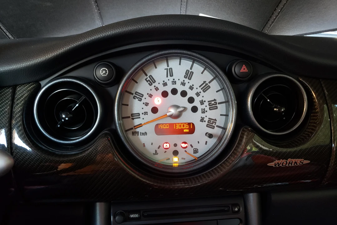 2004 Mini Mini Cooper S 1st Gen - Image 27 of 31