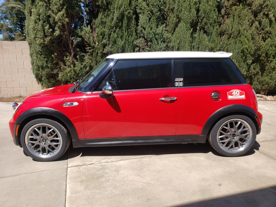 2004 Mini Mini Cooper S 1st Gen - Image 11 of 31