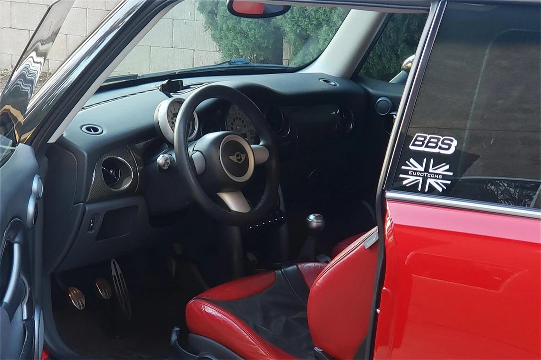 2004 Mini Mini Cooper S 1st Gen - Image 24 of 31