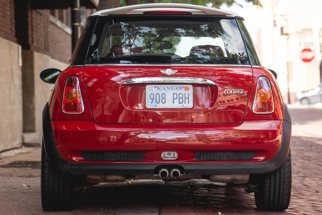 2004 Mini Mini Cooper S 1st Gen - Image 5 of 31