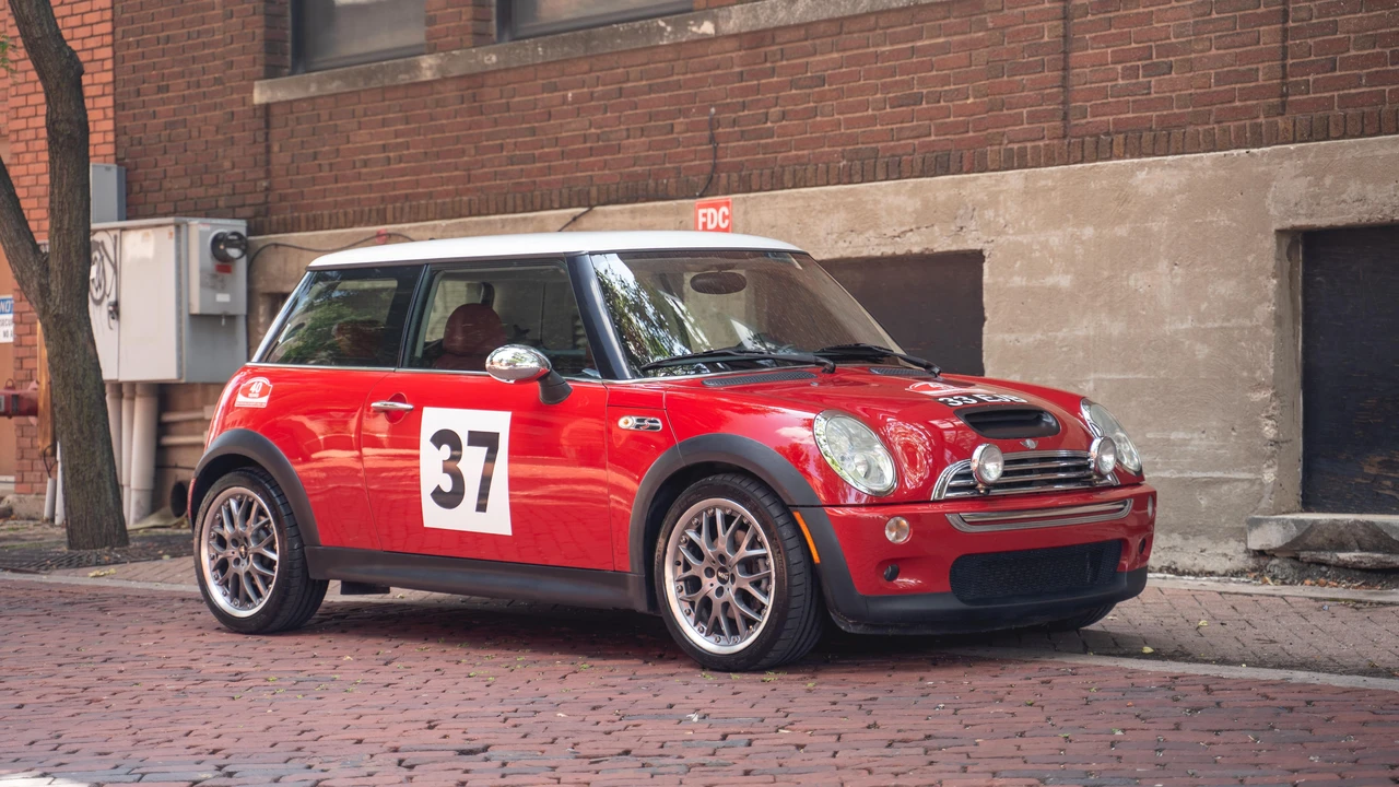 2004 Mini Mini Cooper S 1st Gen - Image 14 of 31