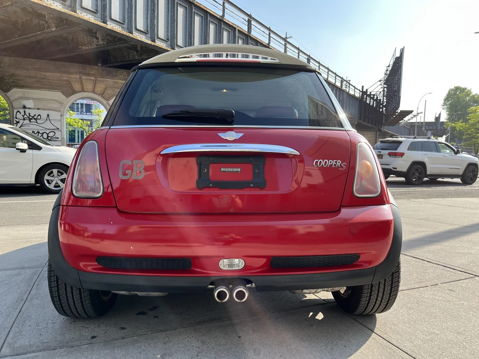 2004 Mini Mini Cooper S 1st Gen - Image 9 of 11
