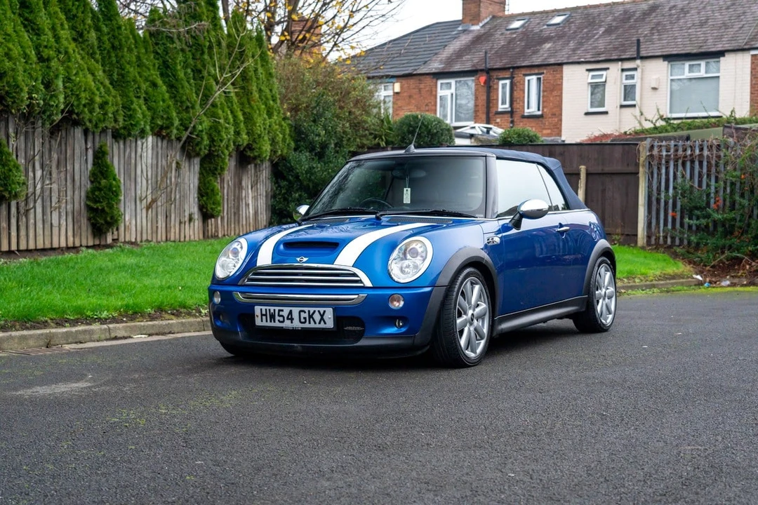 2004 Mini Mini Cooper S 1st Gen - Image 9 of 30