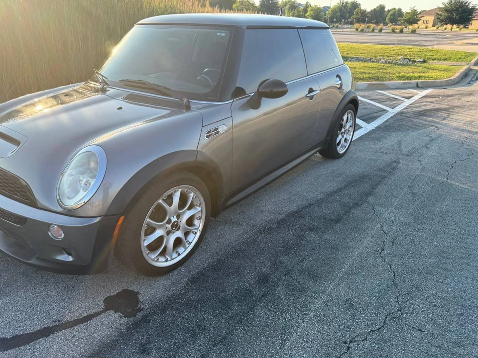 2004 Mini Mini Cooper S 1st Gen - Image 3 of 12