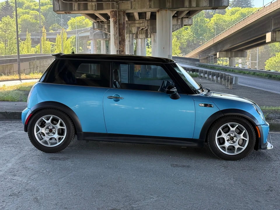 2004 Mini Mini Cooper S 1st Gen - Image 14 of 31