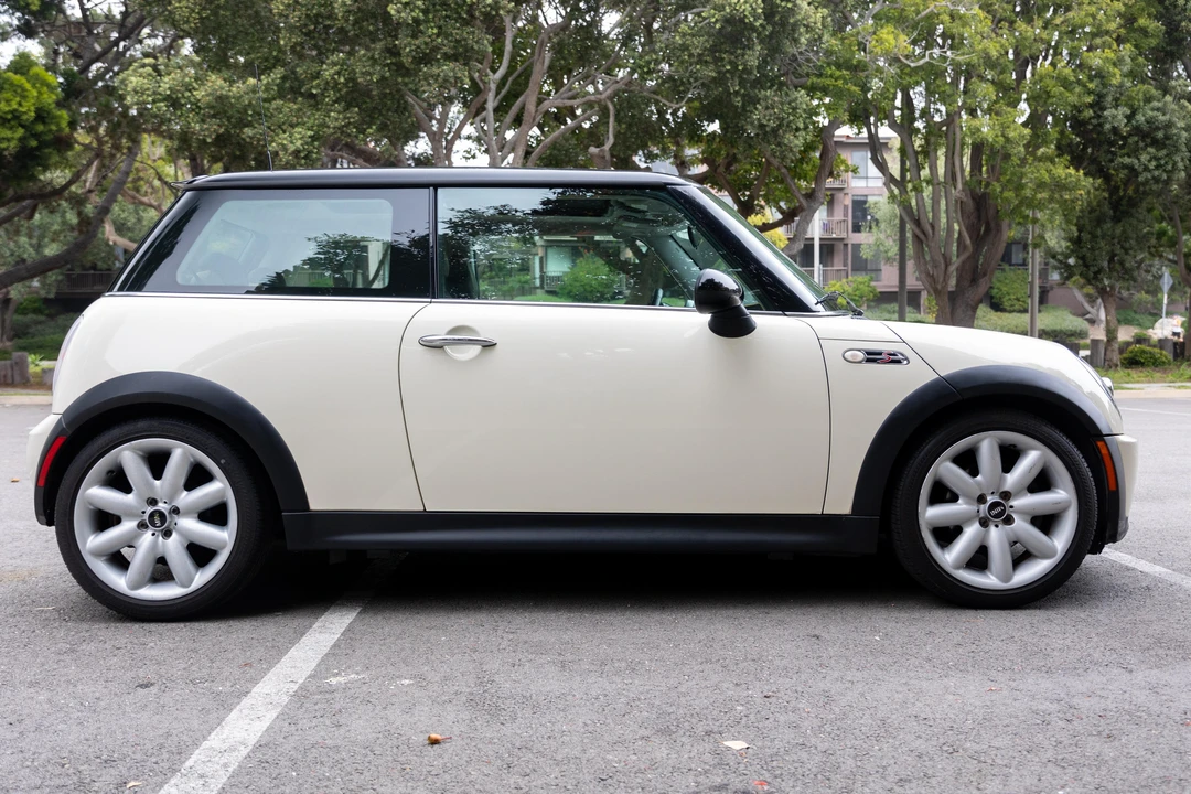 2004 Mini Mini Cooper S 1st Gen - Image 11 of 31