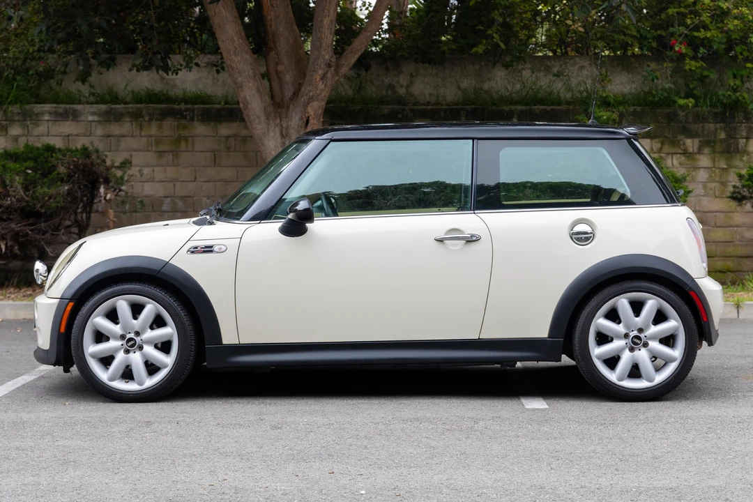 2004 Mini Mini Cooper S 1st Gen - Image 3 of 31