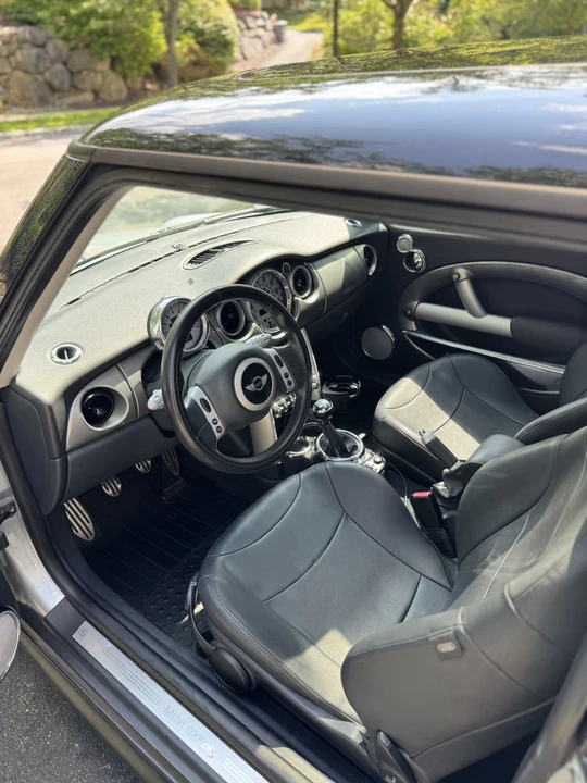 2004 Mini Mini Cooper S 1st Gen - Image 15 of 30