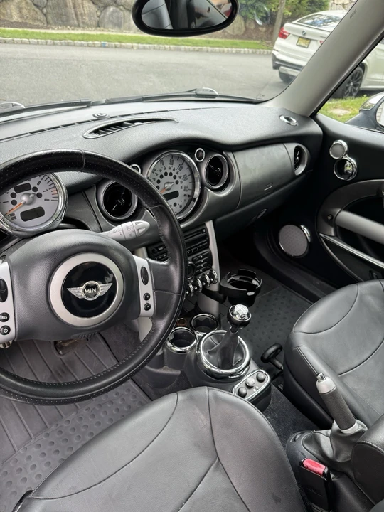 2004 Mini Mini Cooper S 1st Gen - Image 7 of 13