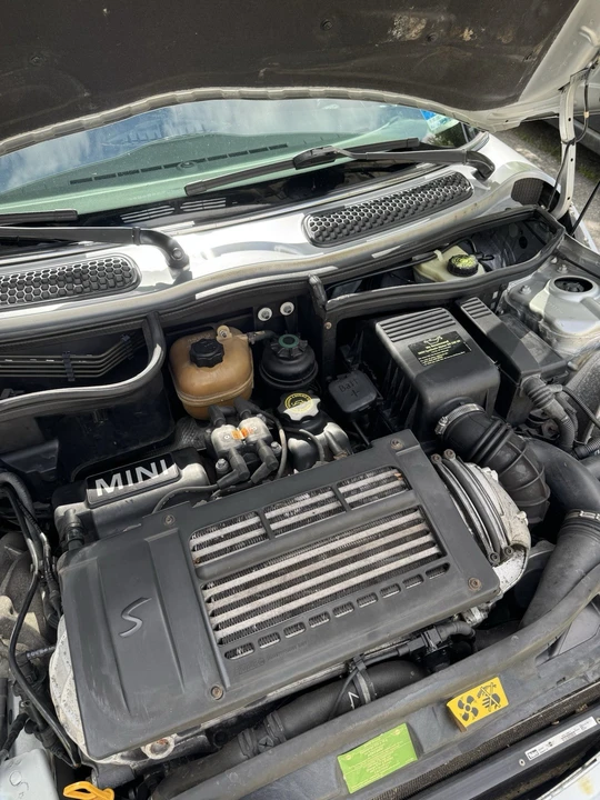 2004 Mini Mini Cooper S 1st Gen - Image 11 of 13