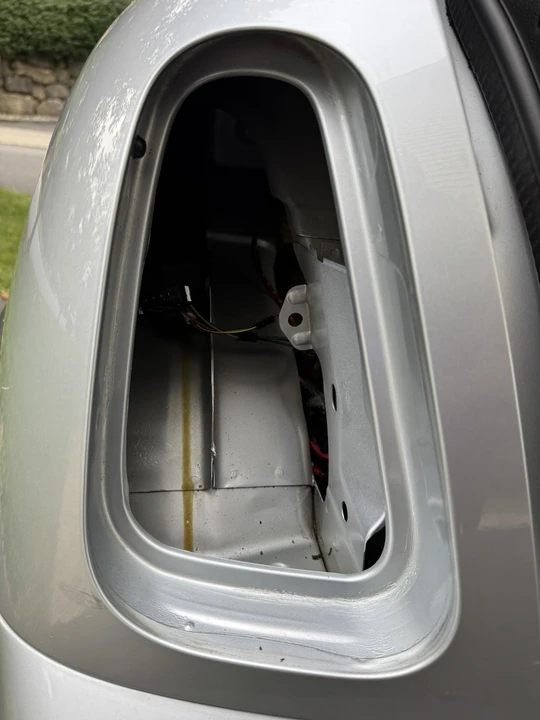 2004 Mini Mini Cooper S 1st Gen - Image 14 of 31
