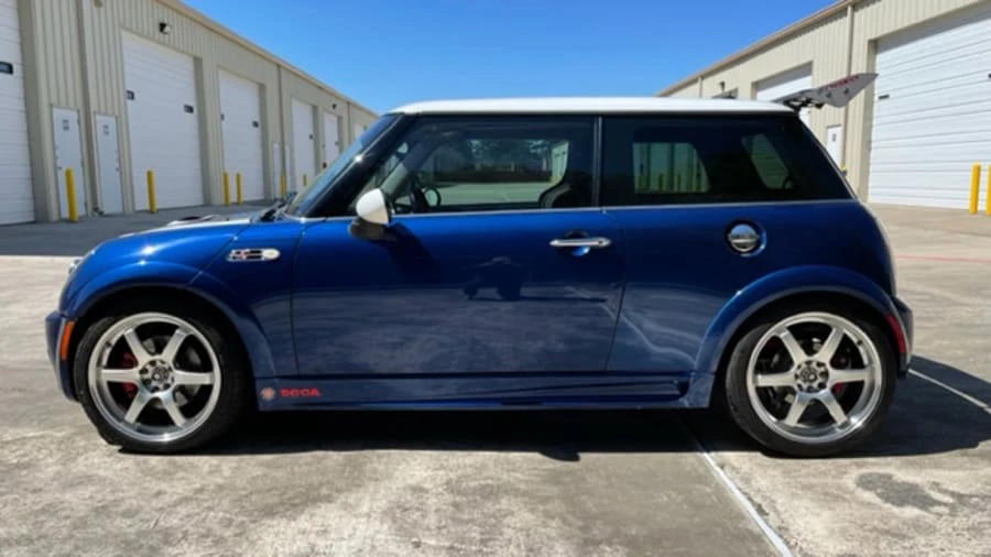 2004 Mini Mini Cooper S 1st Gen - Image 2 of 16