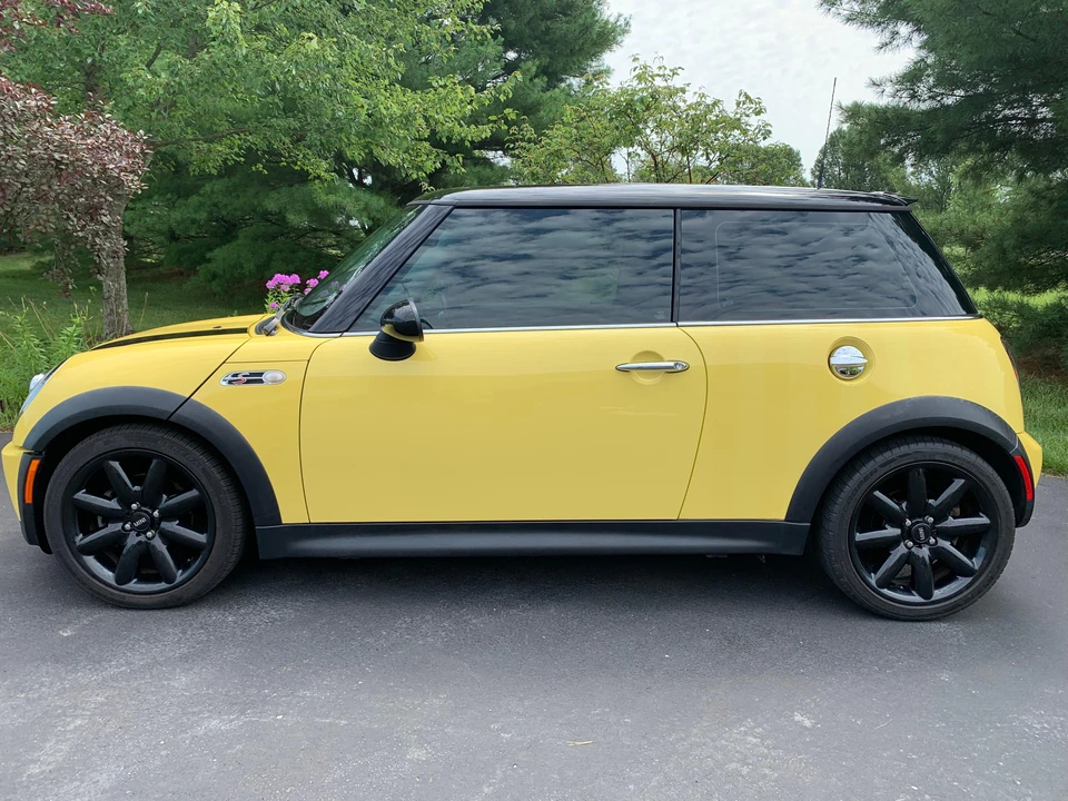 2004 Mini Mini Cooper S 1st Gen - Image 8 of 31