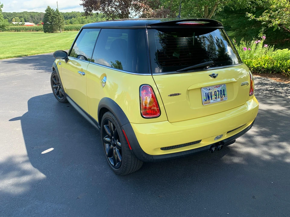 2004 Mini Mini Cooper S 1st Gen - Image 10 of 31