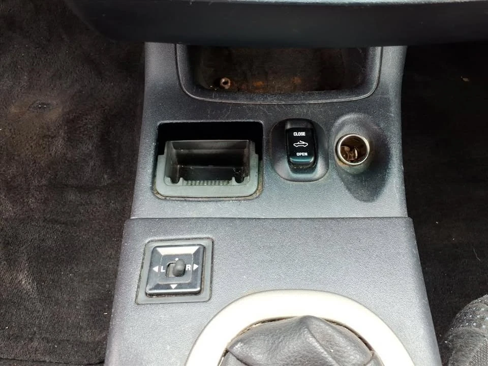 2004 Mitsubishi Eclipse 3rd Gen - Image 15 of 20