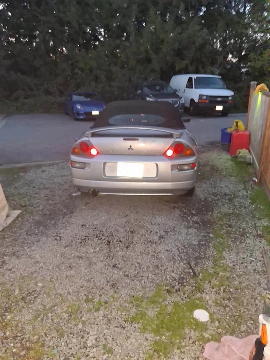 2004 Mitsubishi Eclipse 3rd Gen - Image 4 of 12