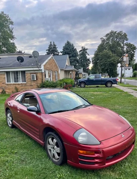 2004 Mitsubishi Eclipse 3rd Gen - Image 2 of 5