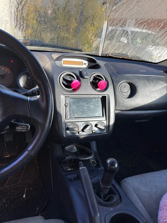 2004 Mitsubishi Eclipse 3rd Gen - Image 4 of 12