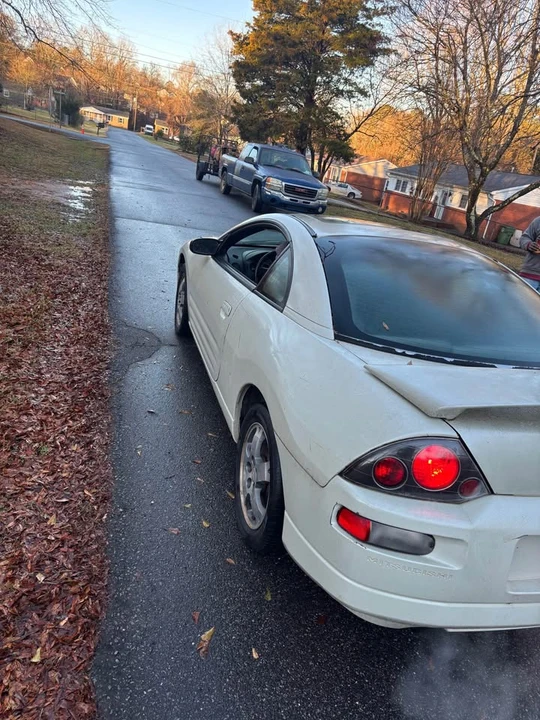 2004 Mitsubishi Eclipse 3rd Gen - Image 11 of 12