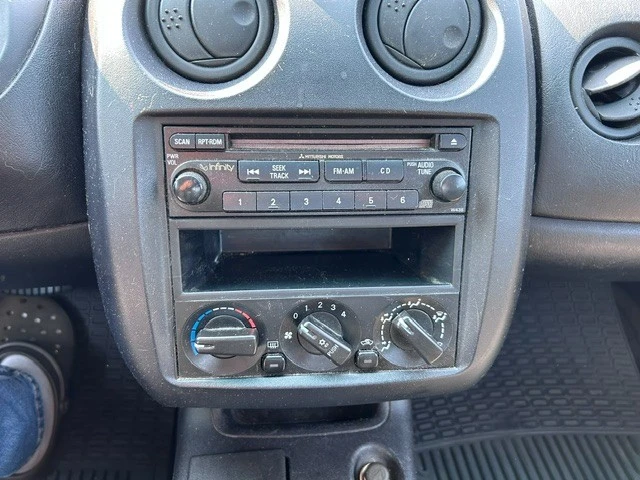 2004 Mitsubishi Eclipse 3rd Gen - Image 3 of 14