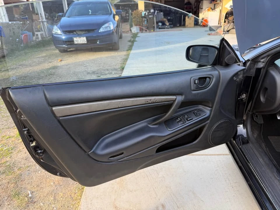 2004 Mitsubishi Eclipse 3rd Gen - Image 9 of 14