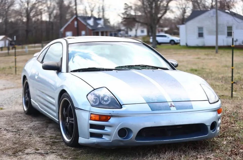 2004 Mitsubishi Eclipse 3rd Gen - Image 2 of 3