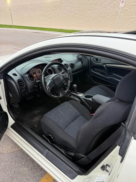 2004 Mitsubishi Eclipse 3rd Gen - Image 8 of 10