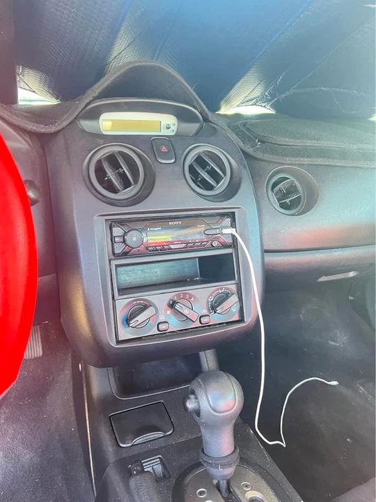 2004 Mitsubishi Eclipse 3rd Gen - Image 9 of 16