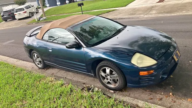 2004 Mitsubishi Eclipse GS Coupe 2D