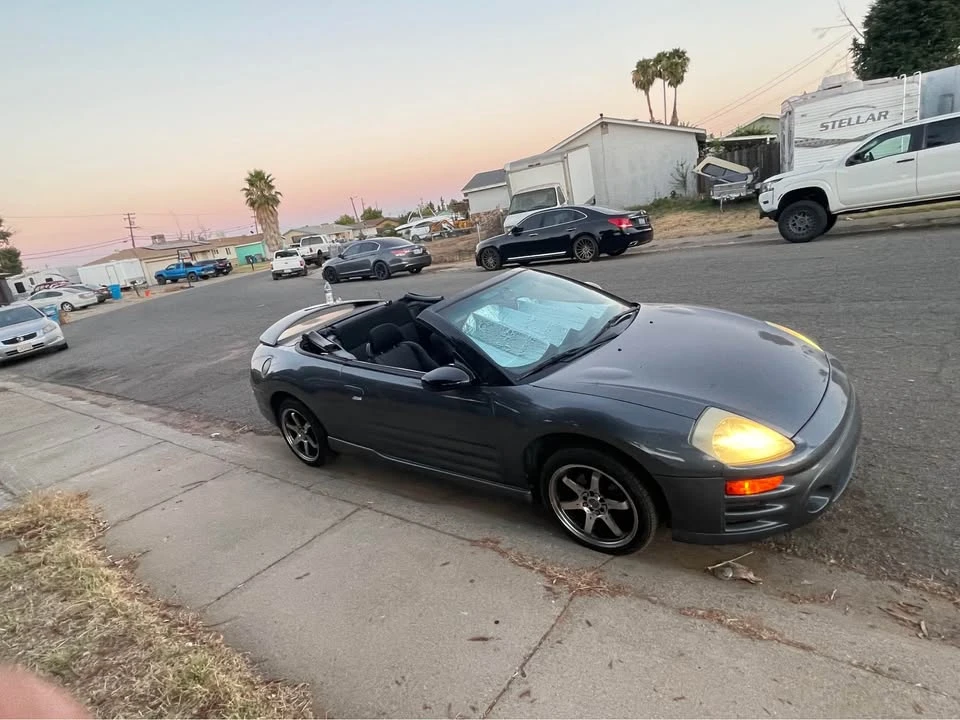2004 Mitsubishi Eclipse 3rd Gen - Image 2 of 19