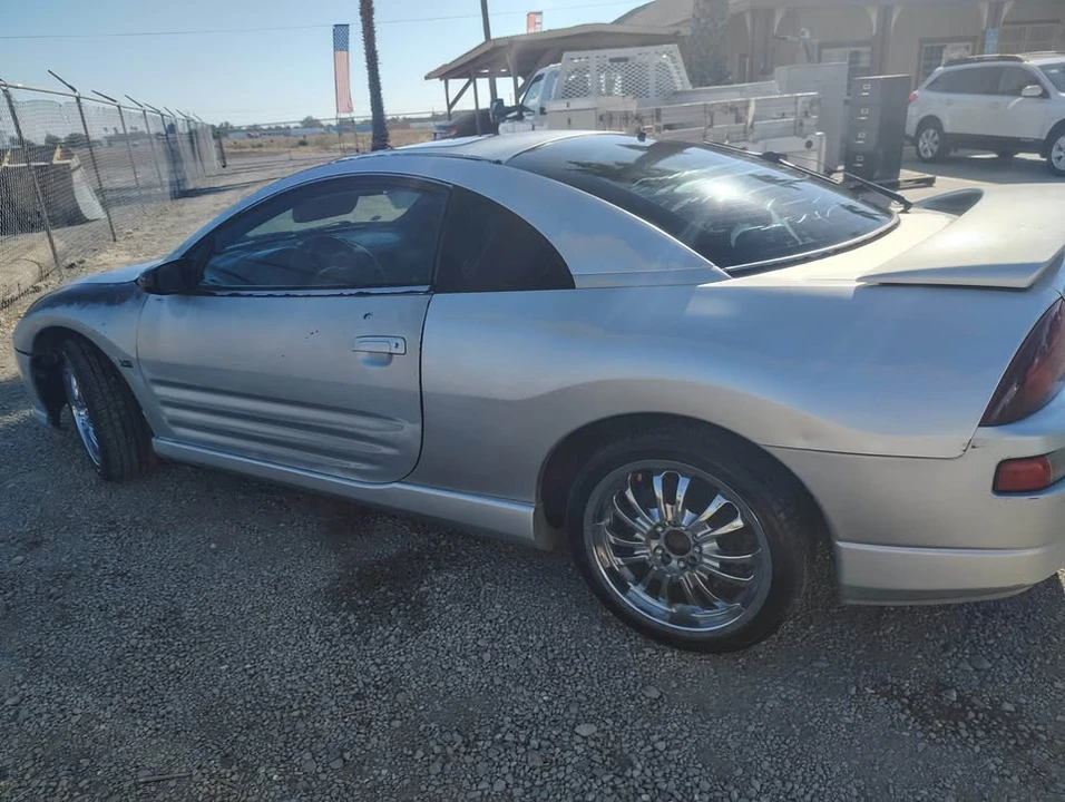 2004 Mitsubishi Eclipse 3rd Gen - Image 4 of 6