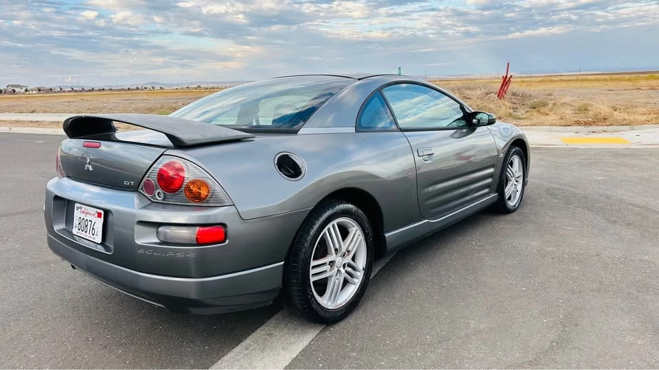 2004 Mitsubishi Eclipse 3rd Gen - Image 8 of 16