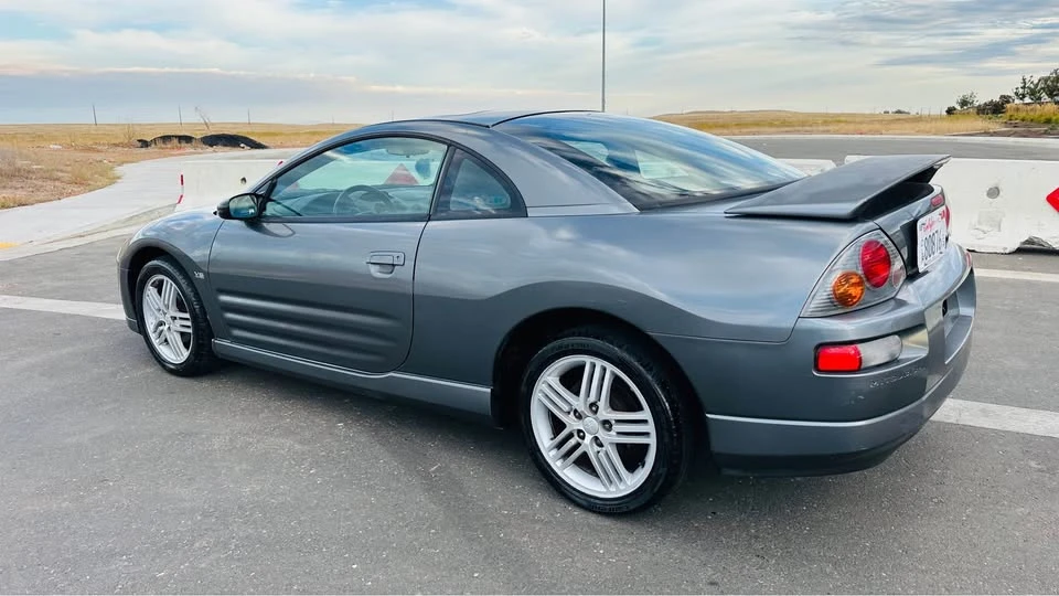 2004 Mitsubishi Eclipse 3rd Gen - Image 5 of 16