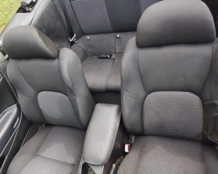 2004 Mitsubishi Eclipse 3rd Gen - Image 10 of 14