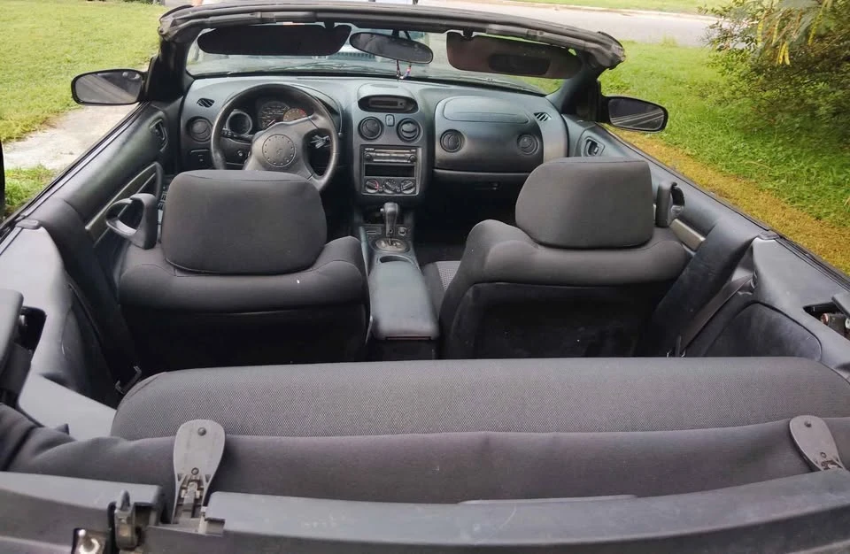 2004 Mitsubishi Eclipse 3rd Gen - Image 9 of 14