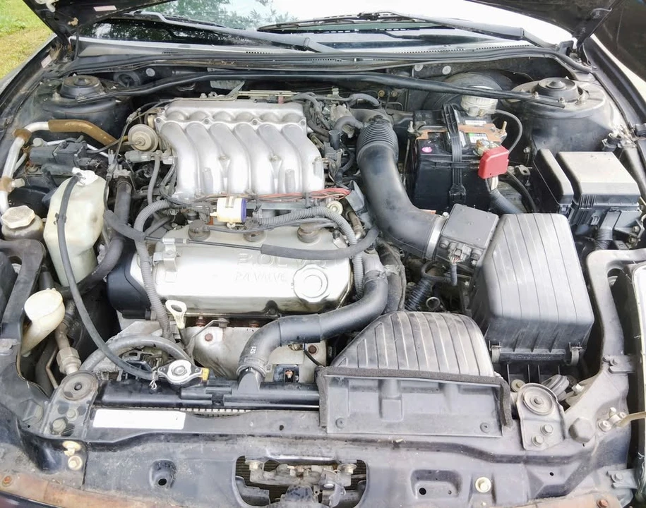 2004 Mitsubishi Eclipse 3rd Gen - Image 6 of 14
