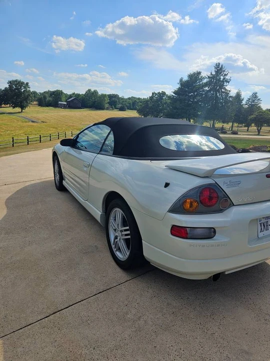 2004 Mitsubishi Eclipse 3rd Gen - Image 3 of 10