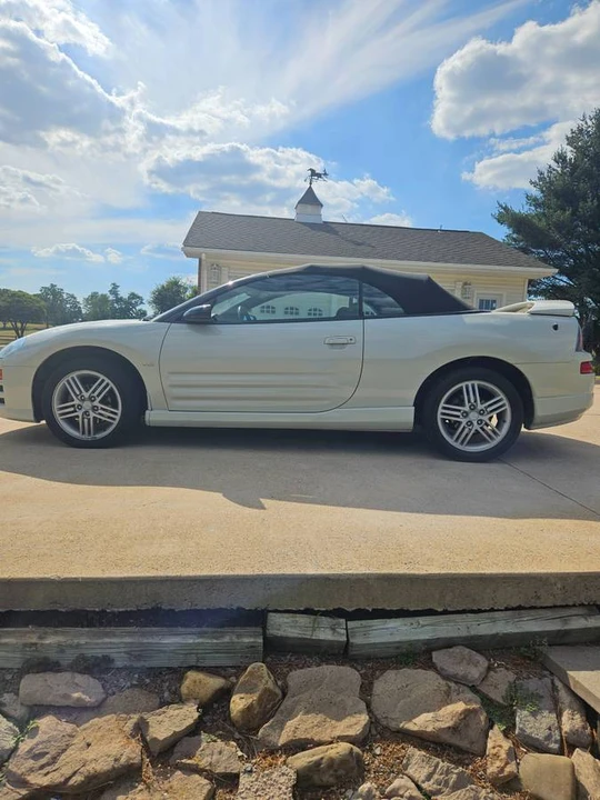 2004 Mitsubishi Eclipse 3rd Gen - Image 2 of 10